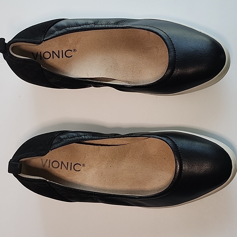 Vionic W6 - Picture 2 of 6